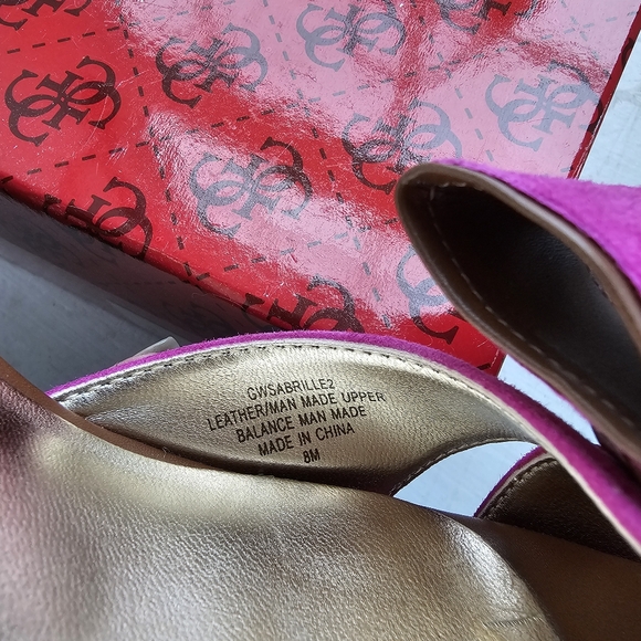 Guess GWSABRILLE2 suade/leather pink heels with bows and buckles. Size 8.5 - Picture 5 of 6